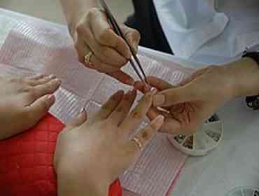 MANICURE
